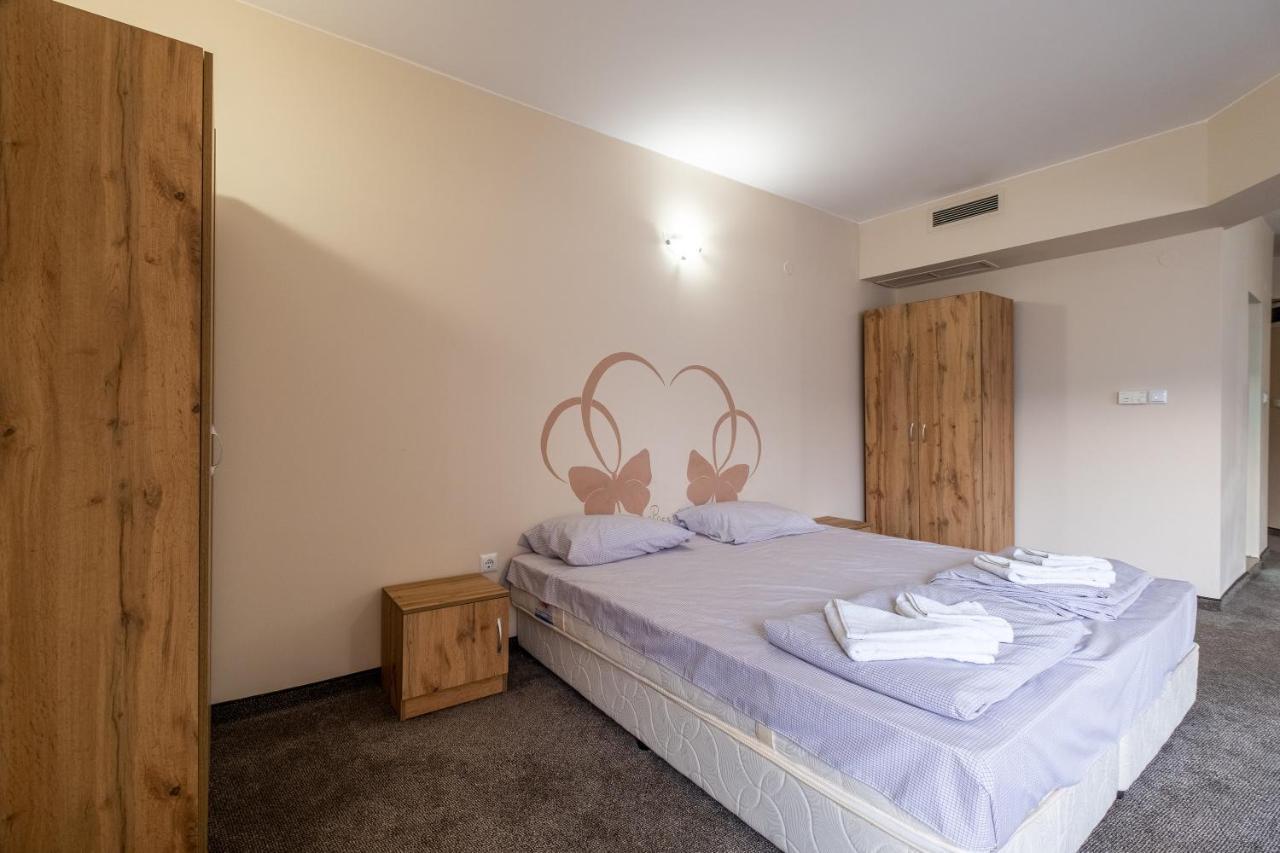 Julia Rooms Sofia Bagian luar foto