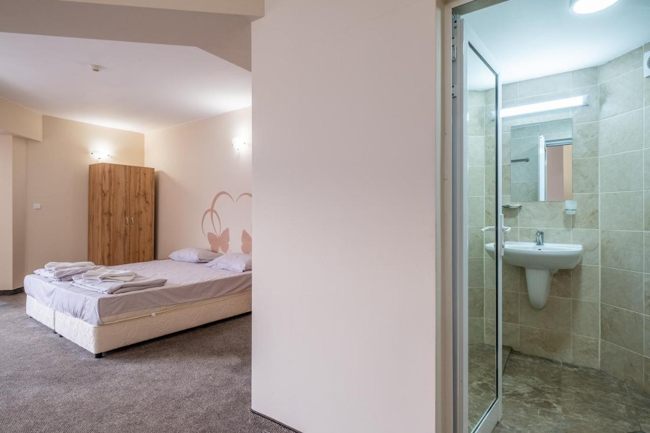 Julia Rooms Sofia Bagian luar foto